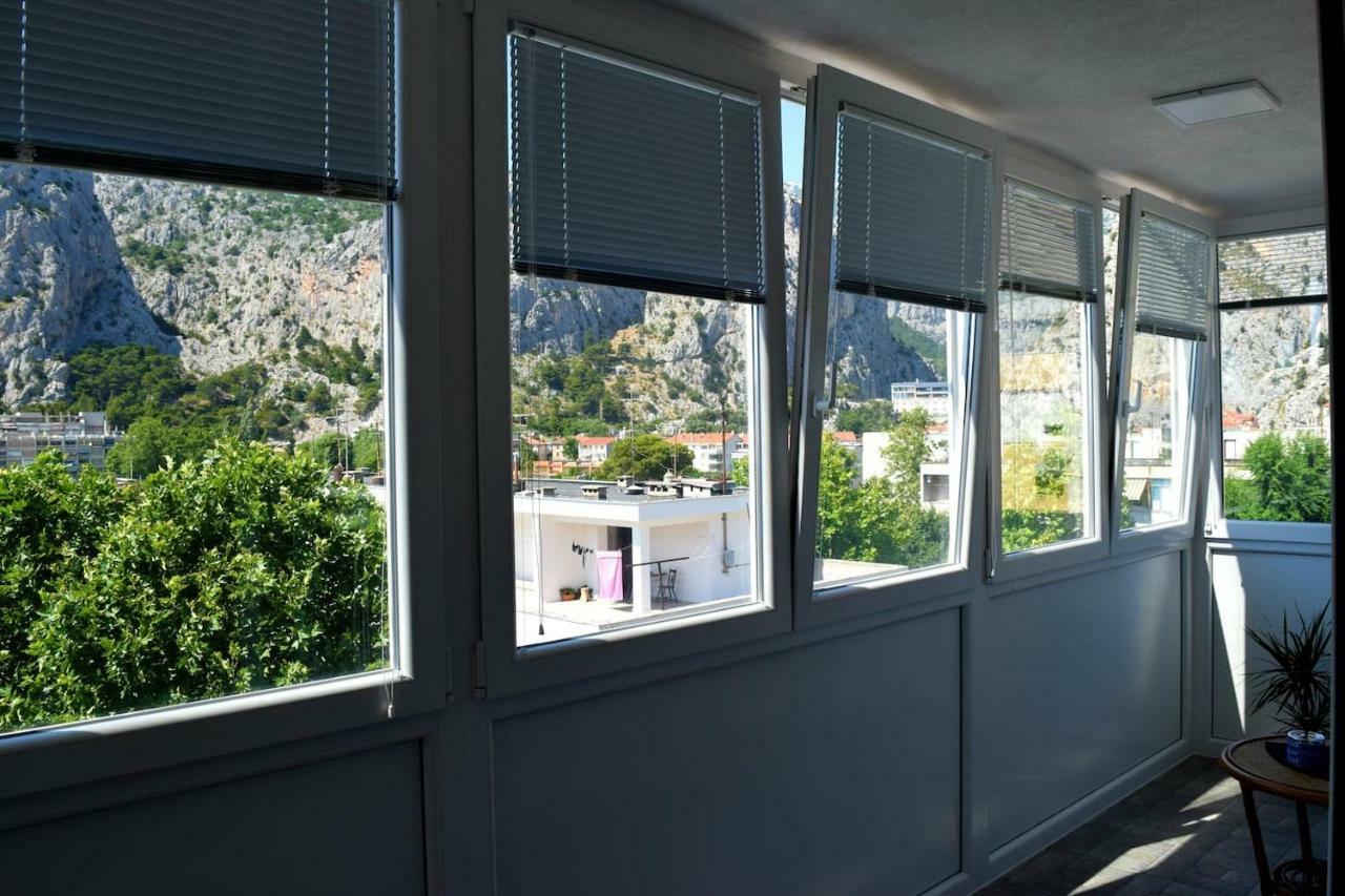 Newly Renovated Apartment "Marin" In The Center! أوميس المظهر الخارجي الصورة